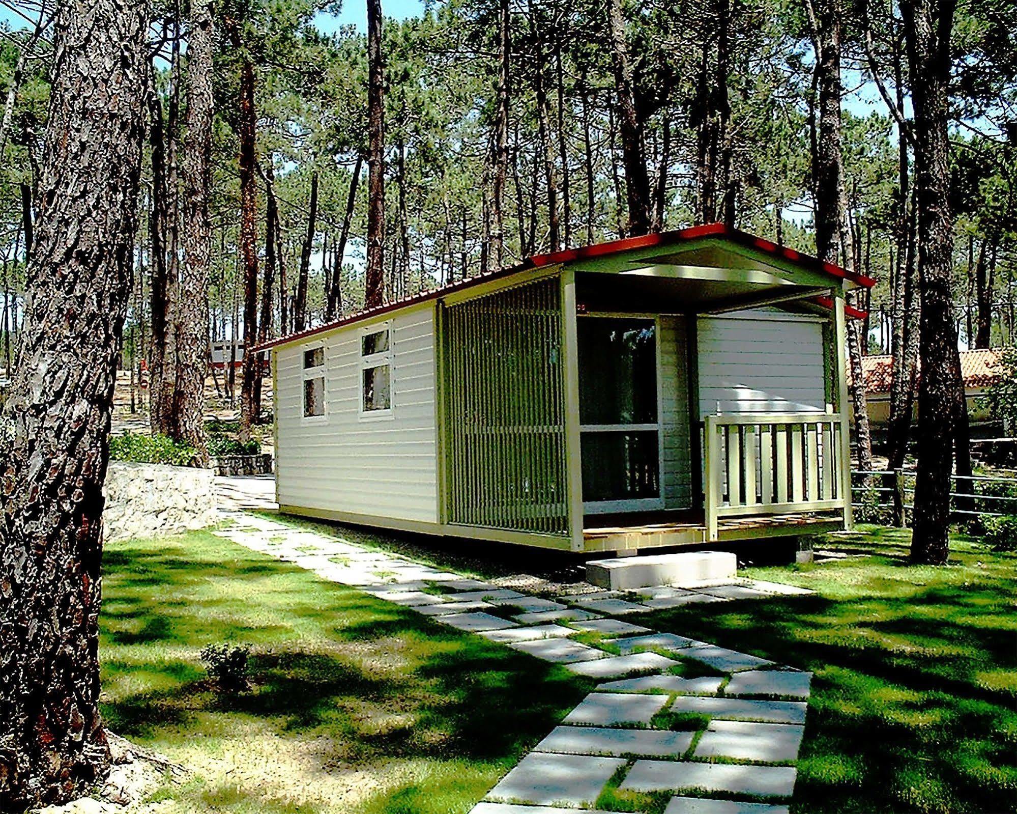 Готель Orbitur Valado Bungalows Caravan Park Назаре Екстер'єр фото